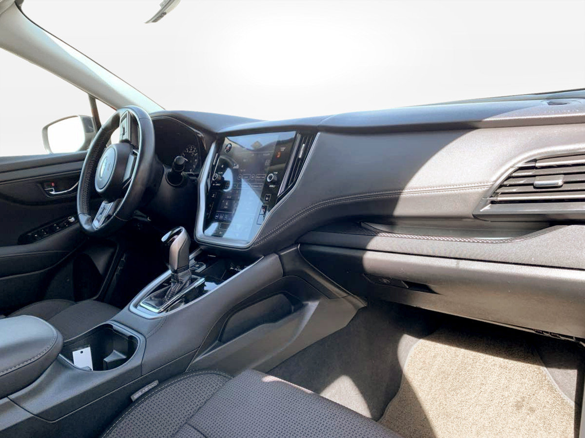 Used 2025 Subaru Outback Premium AWD/4WD image 19