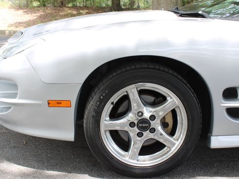 Used 1999 Pontiac Firebird Trans Am RWD image 28