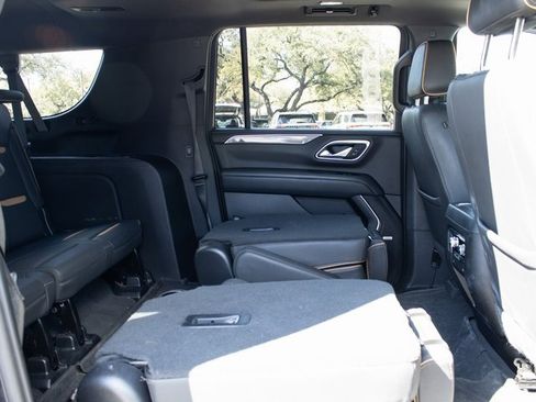 Used 2023 GMC Yukon XL AT4 image 18