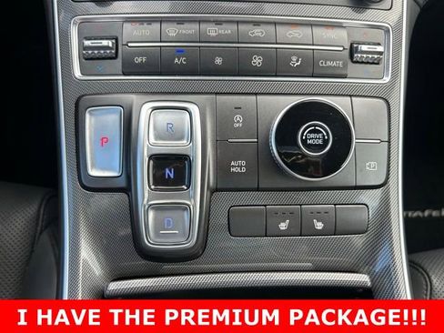 Used 2021 Hyundai Santa Fe SEL w/ Convenience + Premium Package FWD image 25