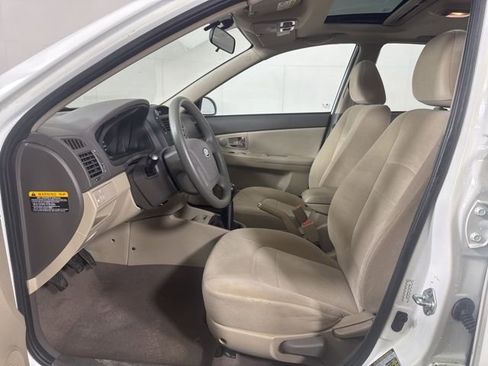 Used 2009 Kia Spectra EX image 11