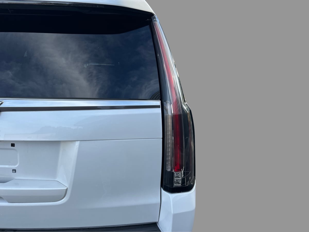 Used 2016 Cadillac Escalade Luxury AWD/4WD image 45