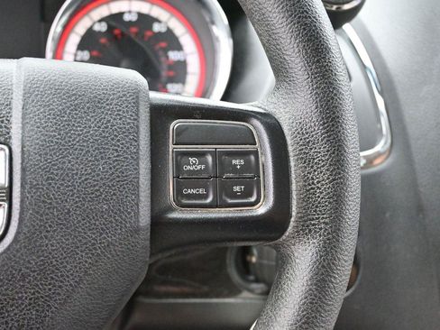 Used 2017 Dodge Grand Caravan SE FWD image 14