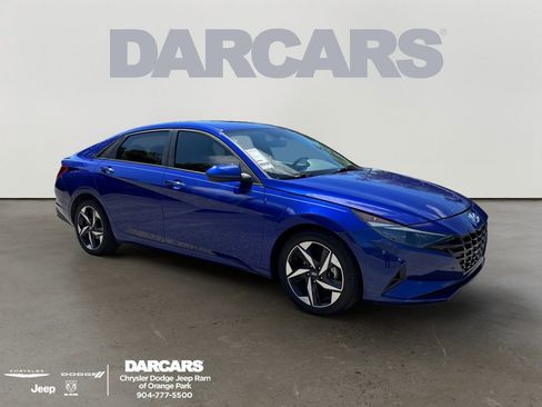 Used 2023 Hyundai Elantra SEL w/ Convenience Package FWD image 1