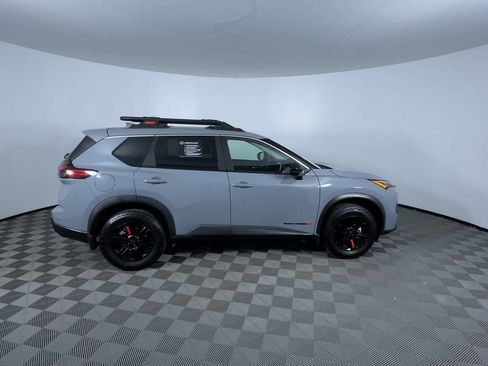 Used 2025 Nissan Rogue SV w/ Rock Creek Premium Package AWD/4WD image 9