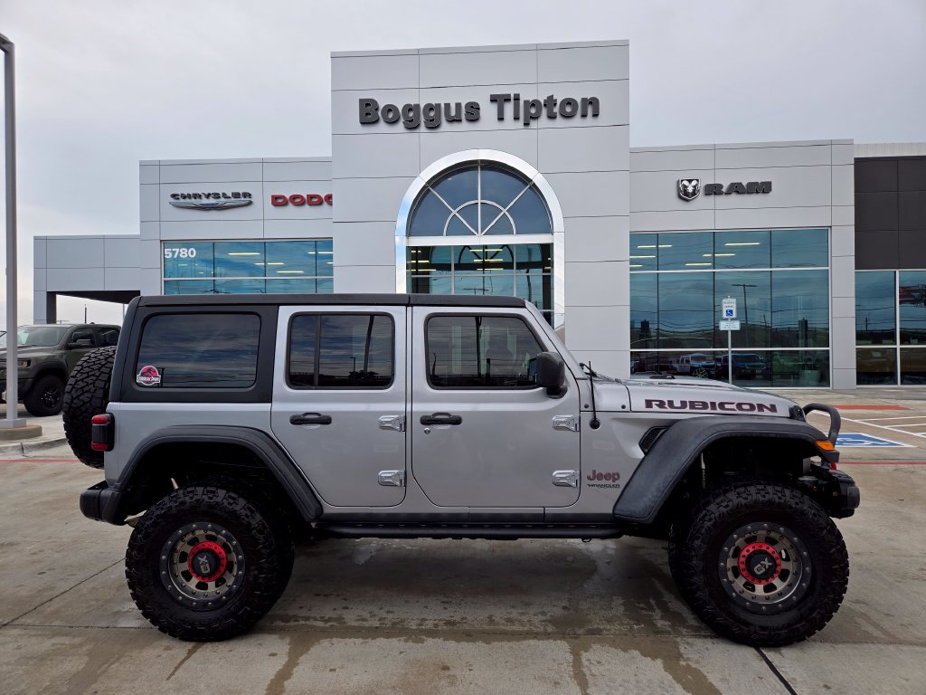 Used 2018 Jeep Wrangler Unlimited Rubicon AWD/4WD image 2