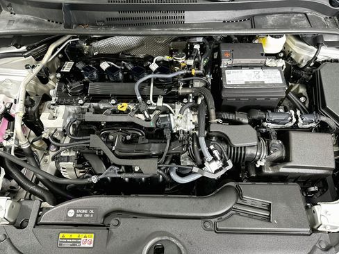 Used 2025 Toyota Corolla LE FWD image 32