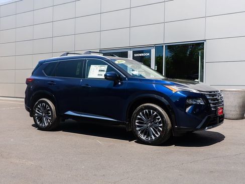 New 2026 Nissan Rogue Platinum AWD/4WD image 30