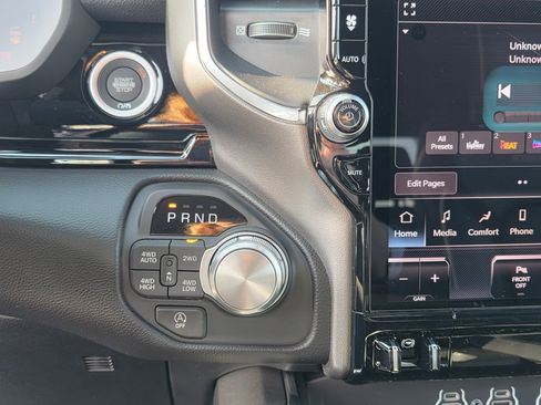 New 2026 RAM 1500 Laramie AWD/4WD image 26