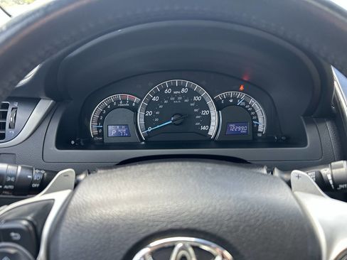 Used 2014 Toyota Camry SE w/ Moonroof Package image 19