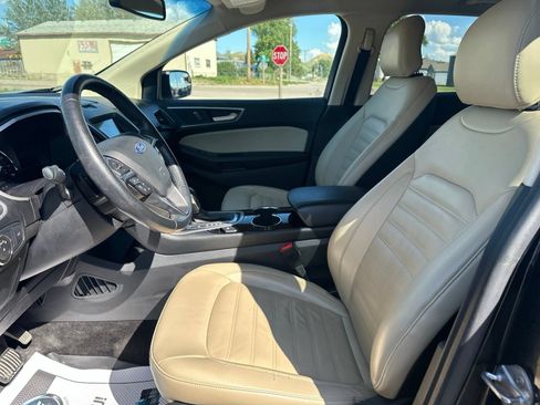 Used 2018 Ford Edge SEL w/ Equipment Group 201A AWD/4WD image 6