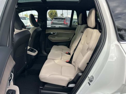 New 2026 Volvo XC90 B6 Plus image 17