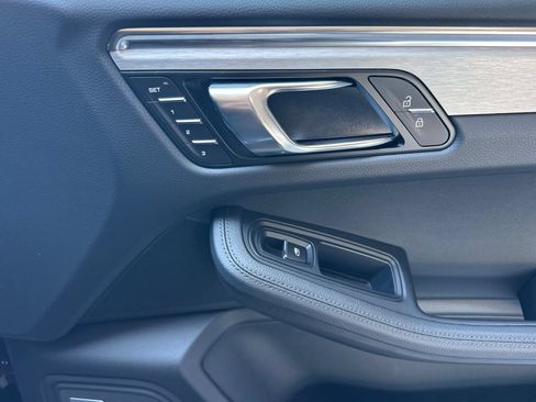 New 2026 Porsche Macan AWD/4WD image 20