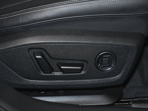 Used 2025 Audi A6 Premium Plus image 60