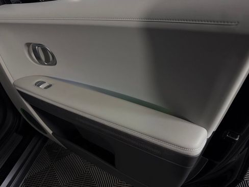 Used 2024 Hyundai Ioniq 5 Limited RWD image 35
