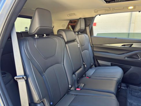 Used 2026 INFINITI QX60 Luxe w/ Cargo Package FWD image 43