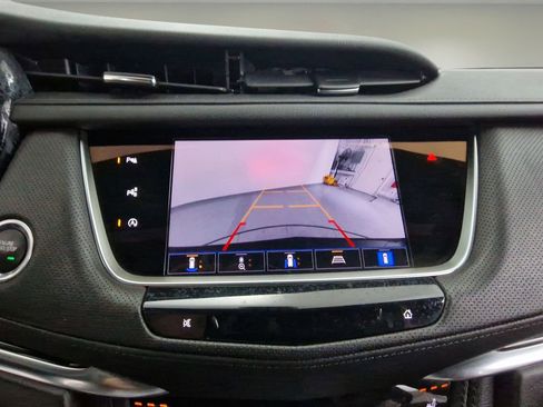 Used 2022 Cadillac XT5 Premium Luxury w/ Technology Package image 19