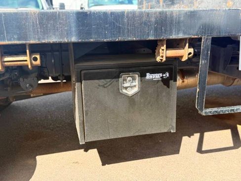 Used 2021 Ford F550 4x4 Regular Cab Super Duty image 19