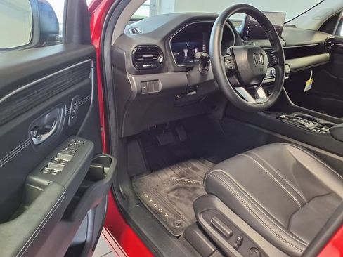 Used 2026 Honda Pilot Touring image 6