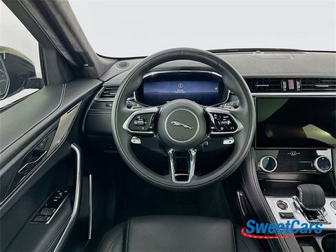 Used 2025 Jaguar F-PACE R-Dynamic S image 16