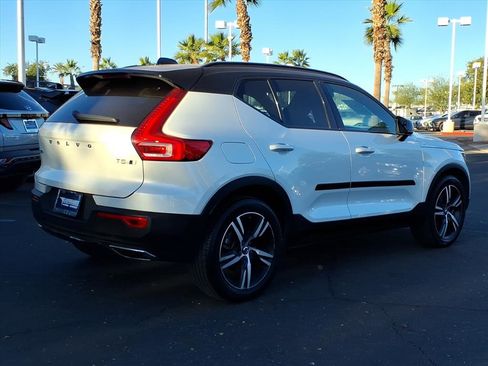 Used 2020 Volvo XC40 T5 R-Design w/ Protection Package image 5