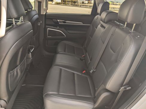Certified 2021 Kia Telluride LX image 21