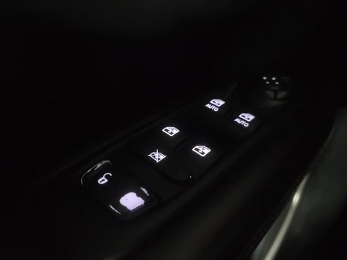 Used 2019 Jeep Compass Latitude w/ Cold Weather Group AWD/4WD image 27