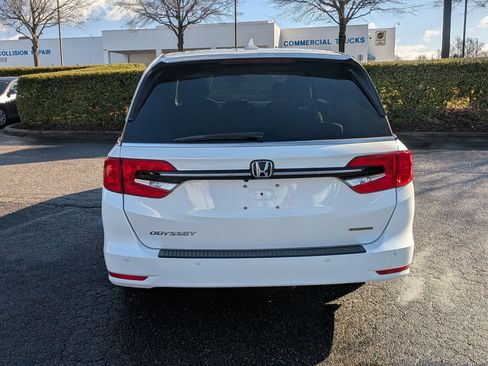 Used 2023 Honda Odyssey Touring image 8