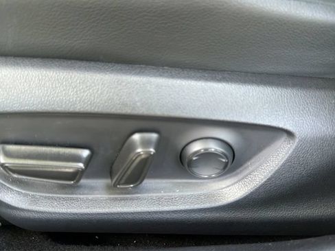 Used 2023 Toyota Camry SE FWD image 17