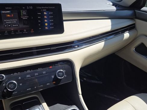 Used 2023 INFINITI QX60 Luxe w/ Vision Package AWD/4WD image 19
