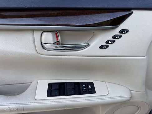 Used 2015 Lexus ES 350 image 21