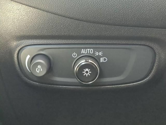 Used 2023 Chevrolet Equinox LT FWD image 26