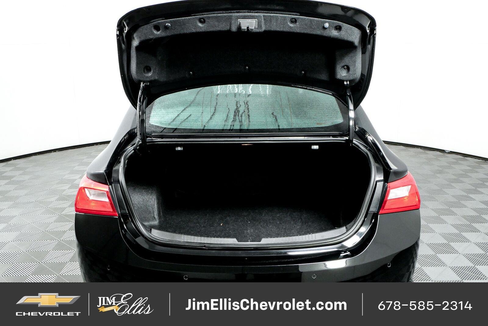 Used 2024 Chevrolet Malibu LT FWD image 30