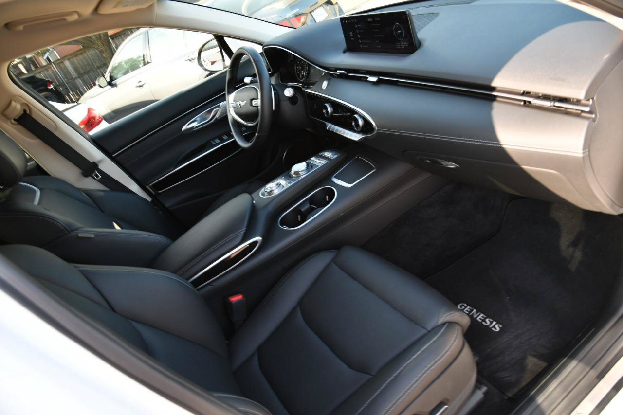 Used 2025 Genesis GV70 2.5T AWD/4WD image 27