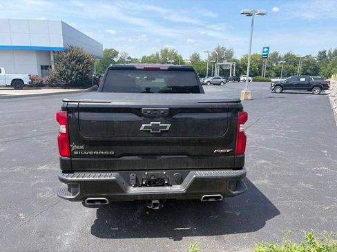 Used 2023 Chevrolet Silverado 1500 RST w/ Z71 Off-Road Package AWD/4WD image 7