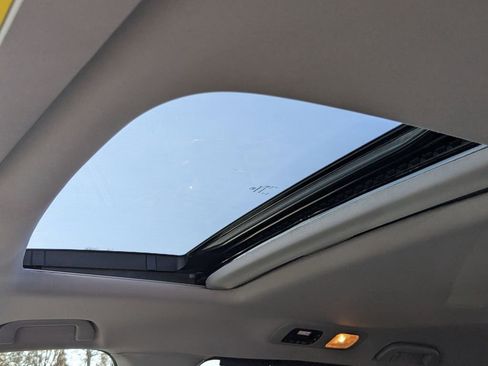 Used 2024 Honda Odyssey EX-L image 7