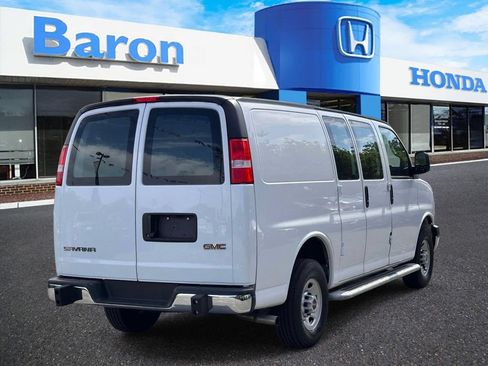 Used 2024 GMC Savana 2500 w/ Driver Convenience Package RWD image 5