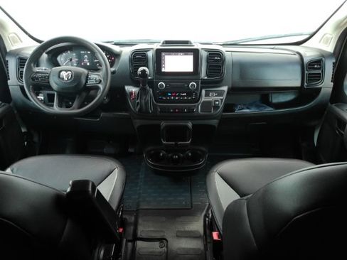 Used 2025 RAM ProMaster 2500 w/ Convenience Group FWD image 3