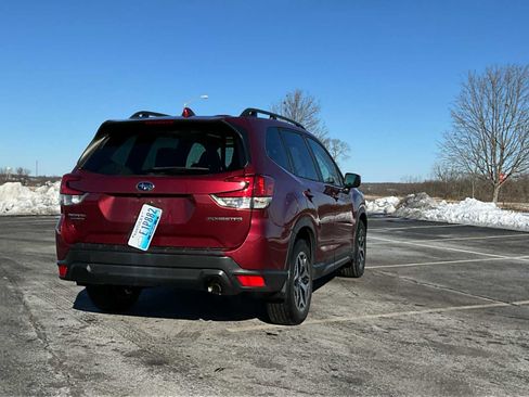 Used 2022 Subaru Forester Premium w/ Popular Package #1 image 6