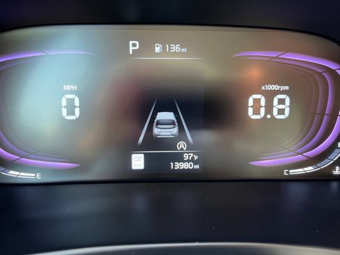 Used 2025 Kia Soul LX w/ LX Technology Package FWD image 16