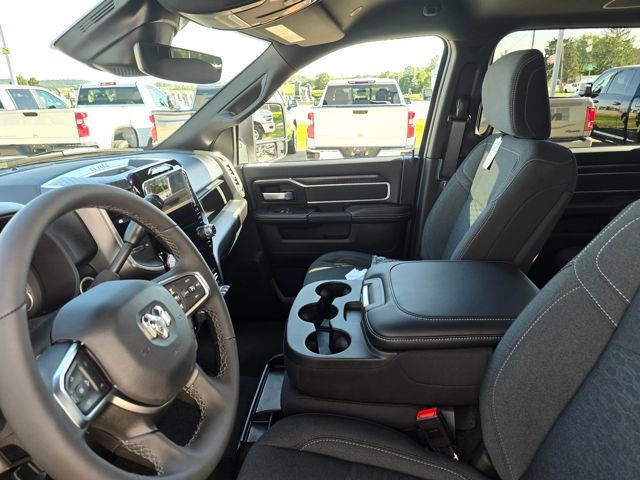 Used 2025 RAM 2500 Big Horn AWD/4WD image 18