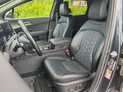 Used 2025 Kia Sportage X-Line w/ Premium Package AWD/4WD image 14