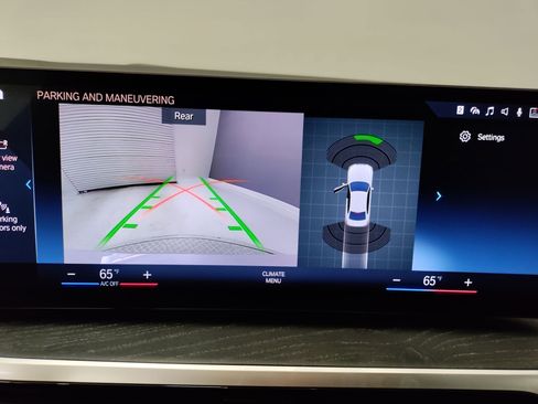 Certified 2023 BMW 330e image 26