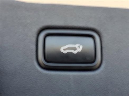 Used 2018 Kia Sorento EX image 29