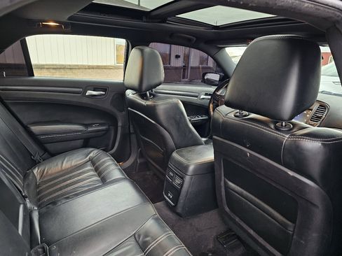 Used 2016 Chrysler 300 S w/ 300S Premium Group image 26