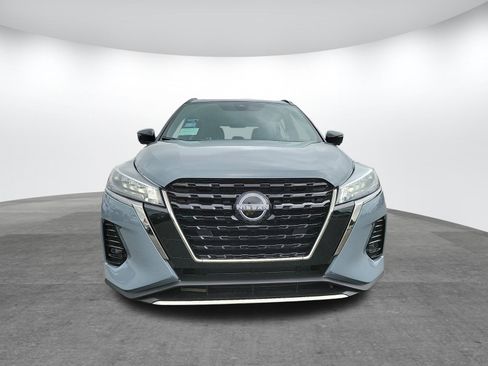 New 2024 Nissan Kicks SR w/ SR Premium Package image 2