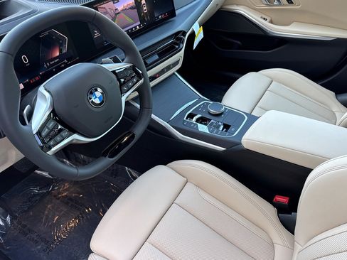 Used 2026 BMW 330i Sedan w/ Premium Package RWD image 4