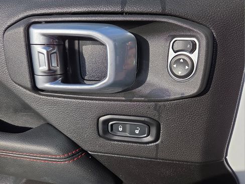 Used 2023 Jeep Wrangler Unlimited Rubicon 392 image 14