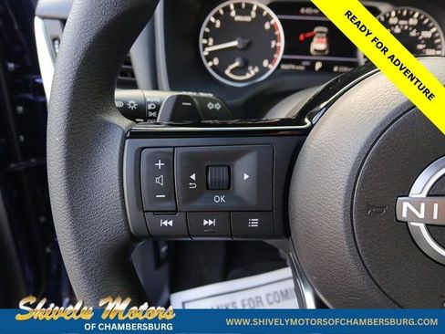 Used 2023 Nissan Rogue SV AWD/4WD image 23