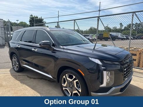 Used 2024 Hyundai Palisade Limited AWD/4WD image 3